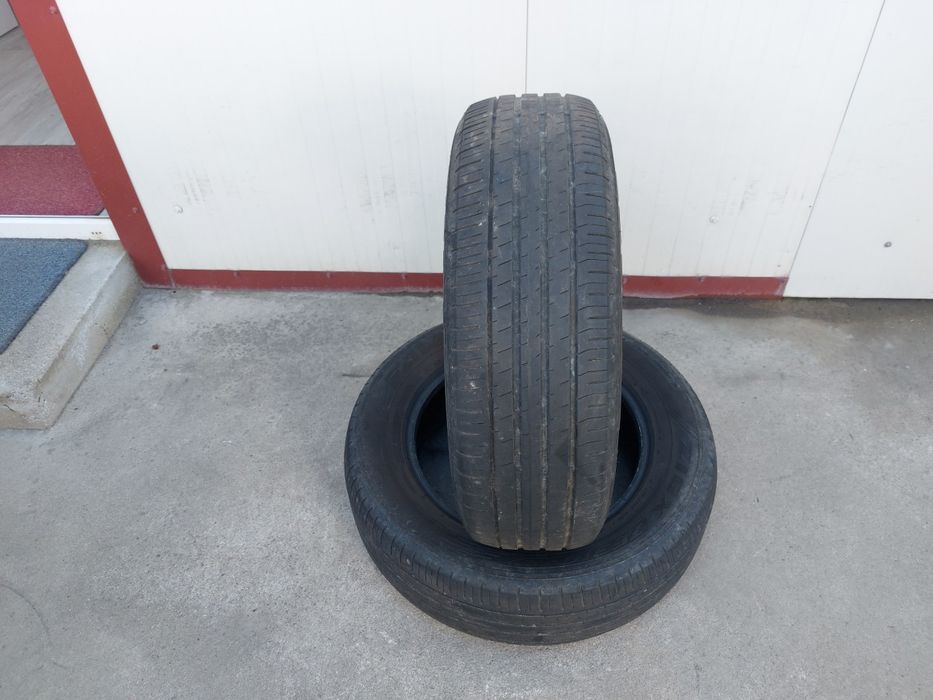 100 lei bucata! Doua anvelope vara 215 65 17 Falken