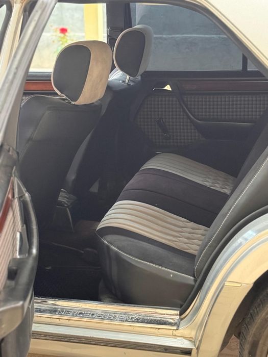 Мерседес бен Е320