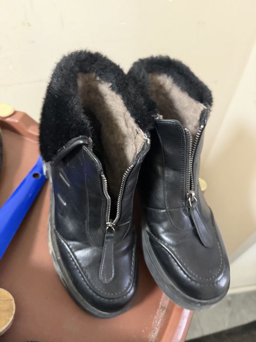 Отдам обувь зимнюю