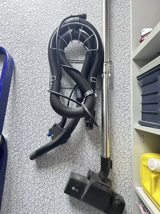 Моющий пылесос LG
