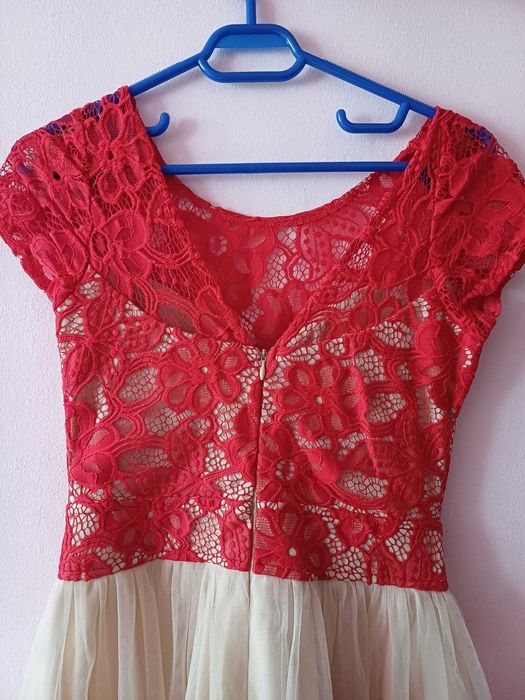 Rochie eleganta scurta cu dantela, rosu+crem