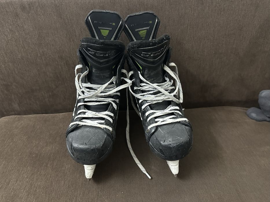 Коньки CCM размеры 40/41