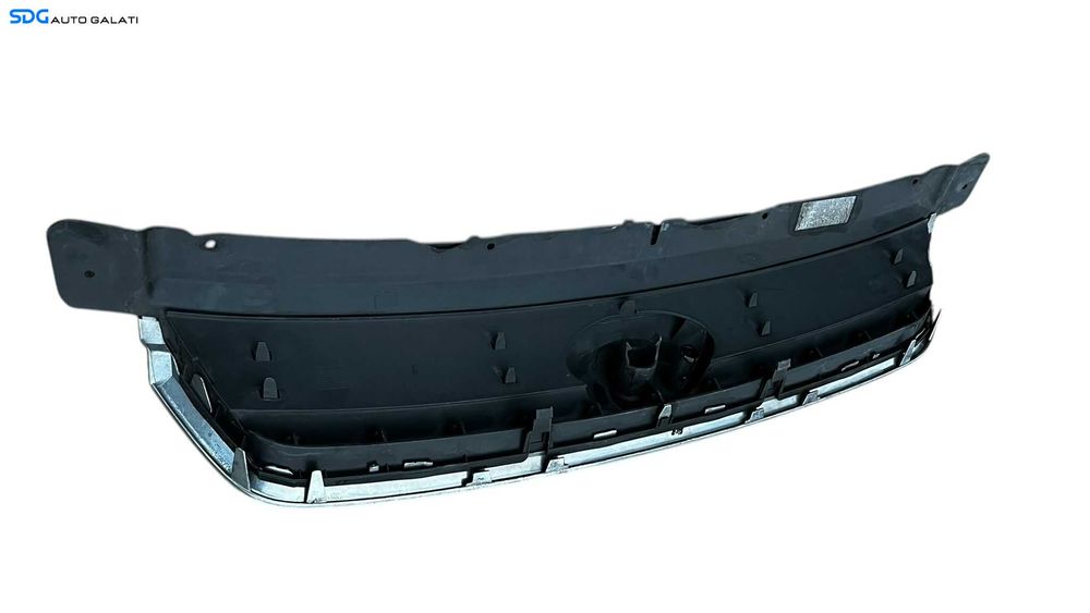 Grila Centrala cu Emblema Sigla de pe Bara Spoiler Ford Kuga 1 2008 - 2013 Cod 8V41-8200-AC [L5335]