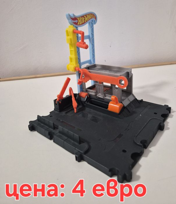 Hot wheels писти и камиони