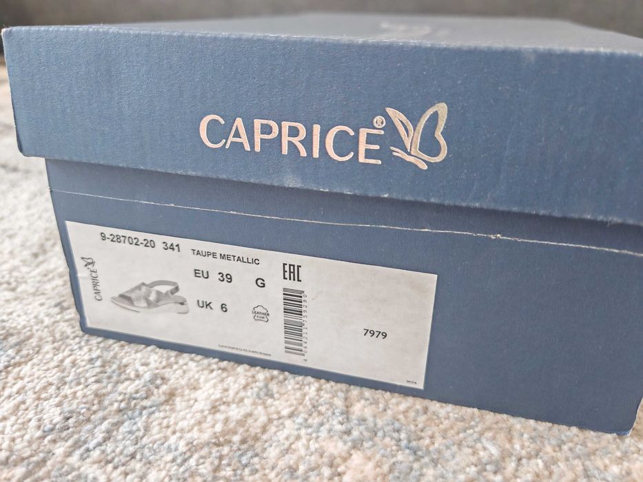 Нови Сандали на Caprice