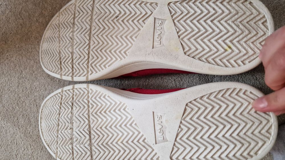 Tenisi Levi's-marimea 44