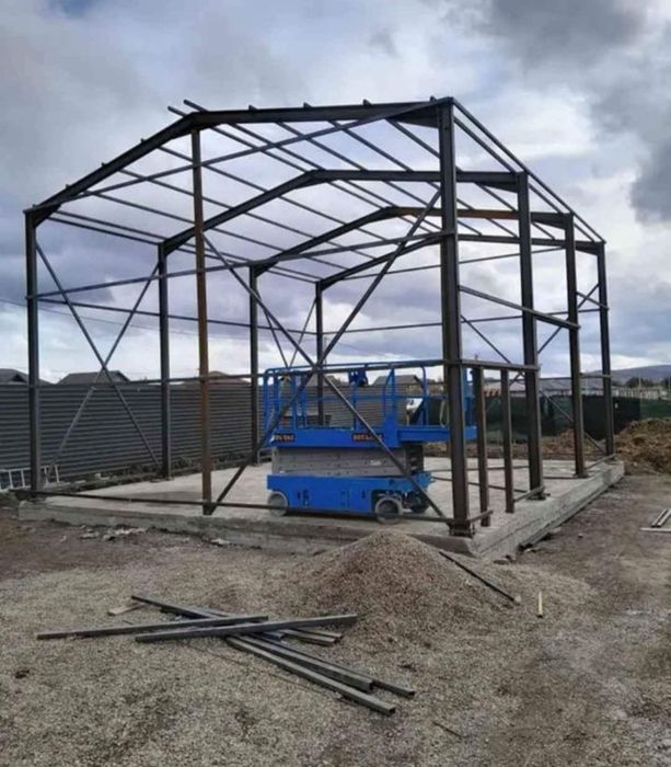 Vând Hală 10x15x4 Preț 5500€