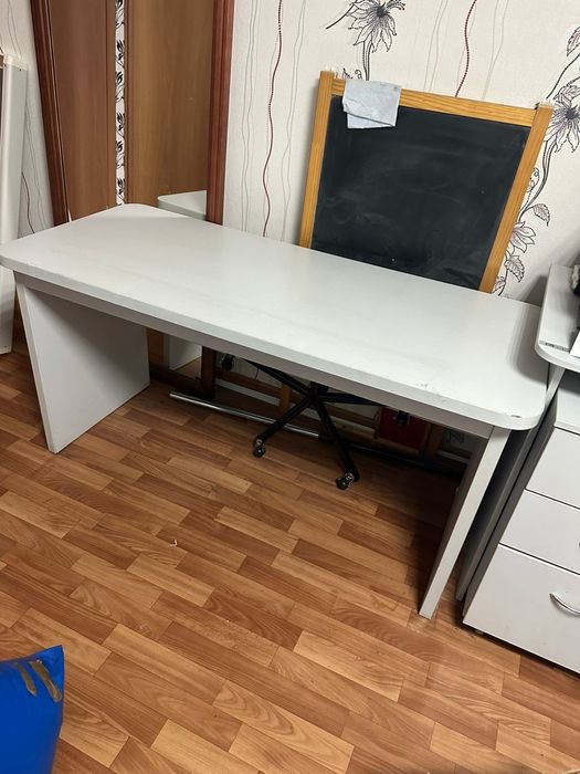 Продам Стол - парта