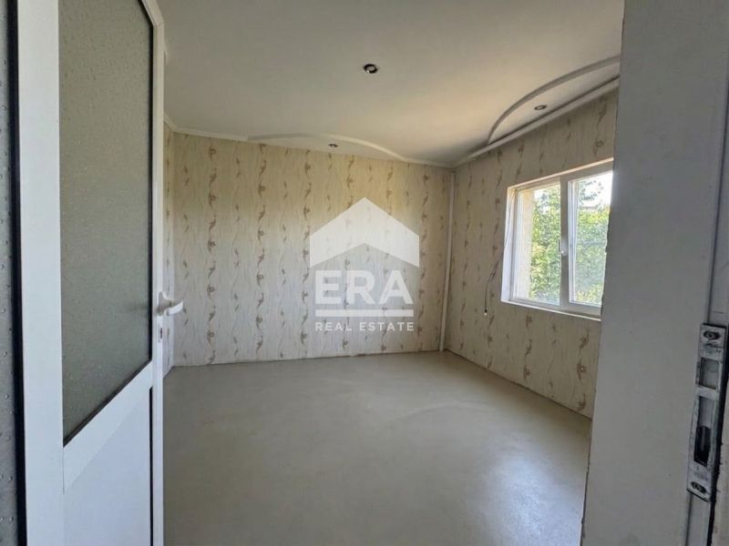 Продава се Етаж от къща в Тутракан - 134 кв.м за 747 €/кв.м - Снимка #7