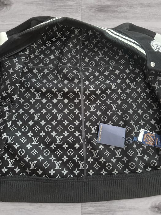 Geacă varsity Louis Vuitton negru/alb – Mărimea S