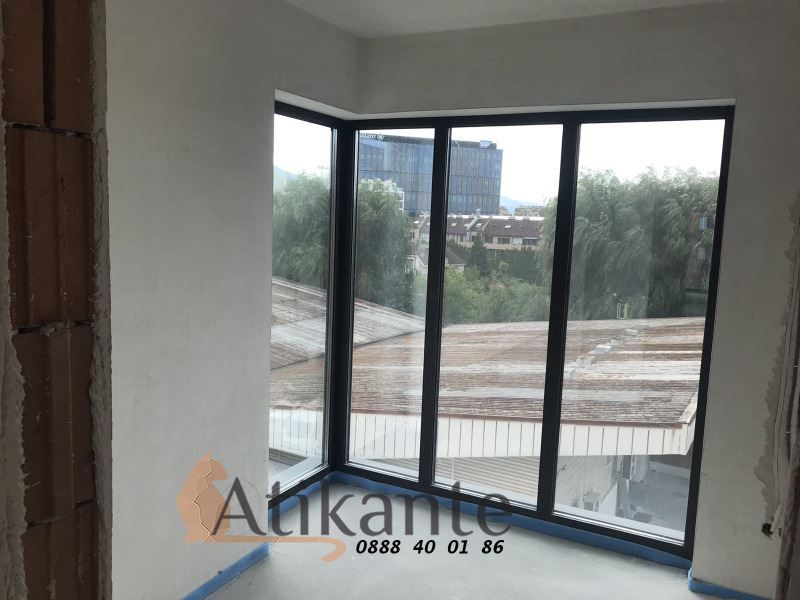 Продава се Многостаен апартамент в София, Витоша - 228 кв.м за 2303 €/кв.м - Снимка #1