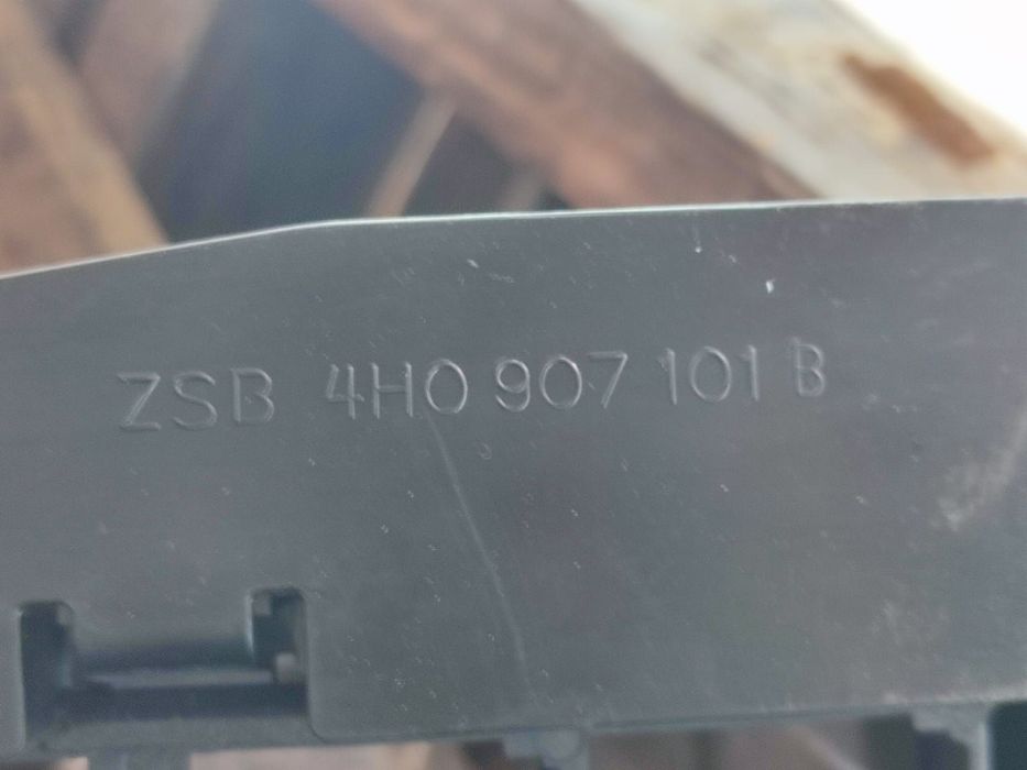 Ornament panou sigurante 4H0907348C Audi A8 D4/4H [2010 - 2014] 4.2 t