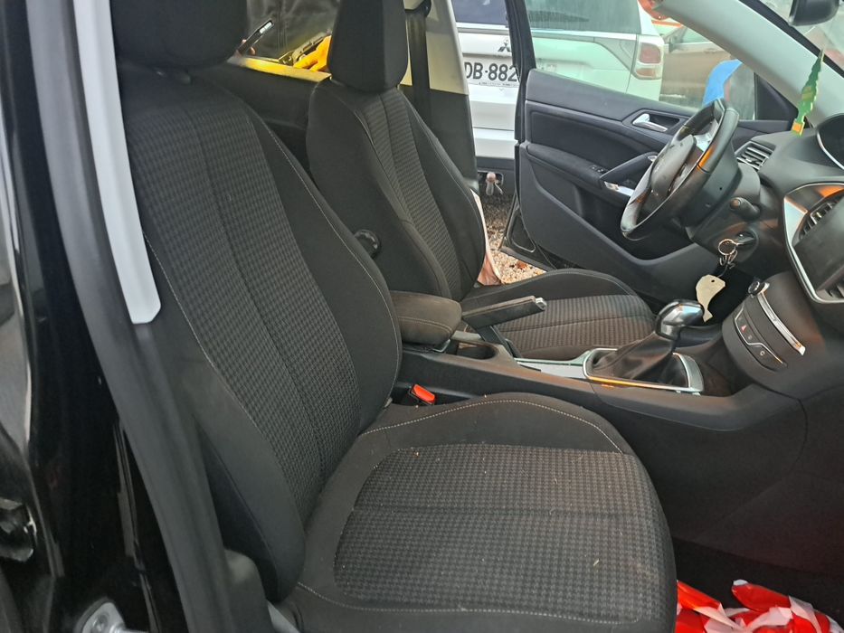 Peugeot 308 1.2 i PURETECH на части