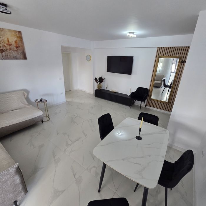 Închiriez apartament zona Magnolia Aeroport