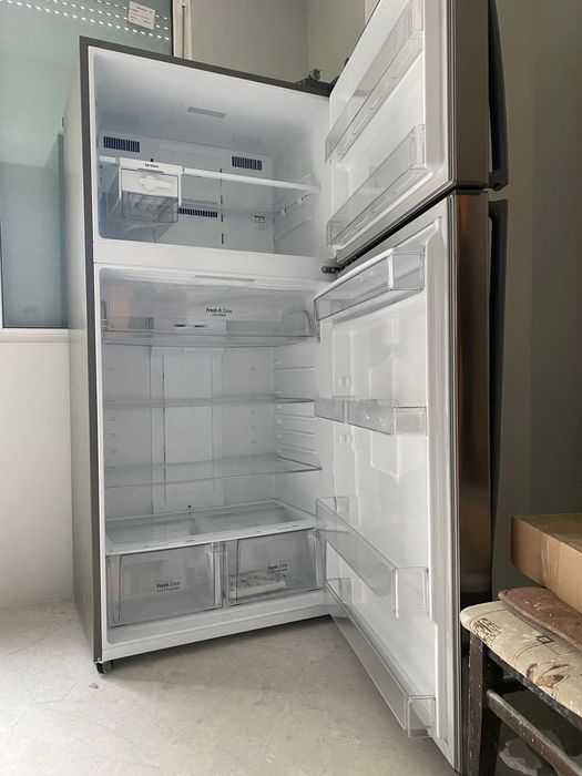 Хладилник LG Total No Frost