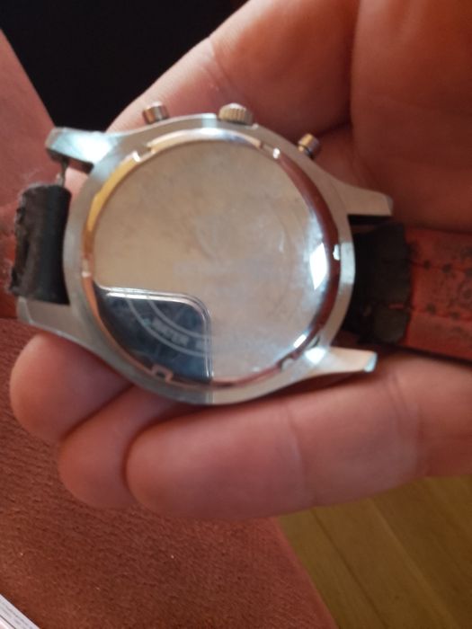 Часовник De tomazo