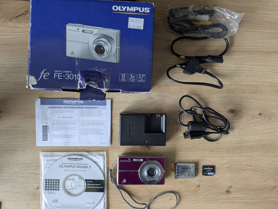 Olympus FE -3010 УНИКАЛНИ РЕТРО СНИМКИ, Digica Пълен Комплект Като Нов