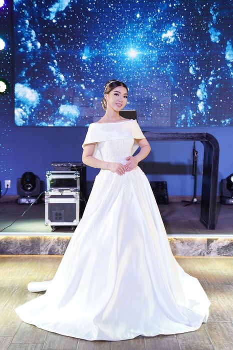 Свадебные платья по 50 ТЫС.