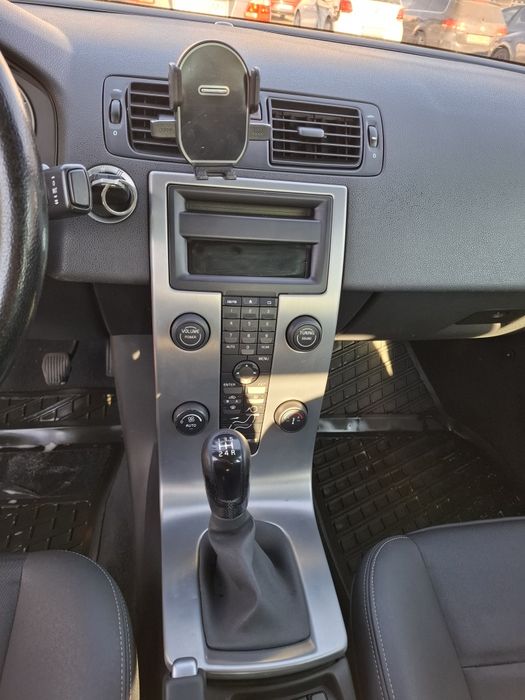 Vând volvo s40 pt piese