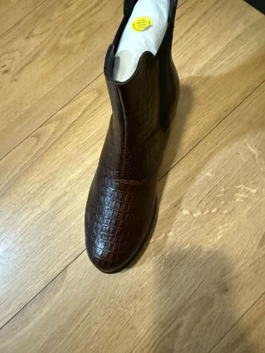 Продам новые ботинки ECCO, 39-40 размер