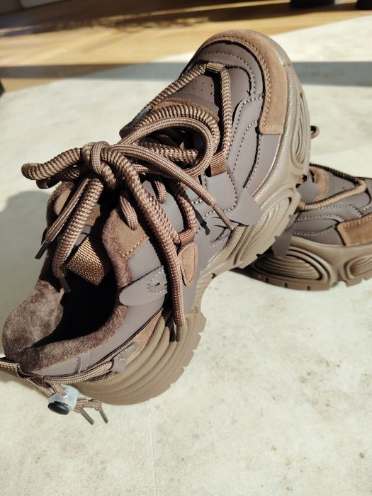 Дамски обемни маратонки