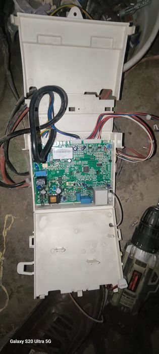 Котел и Газовый калонок запчасть все есть