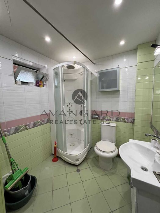 Продава се Тристаен апартамент в Пловдив, Кършияка - 140 кв.м за 1800 €/кв.м - Снимка #11