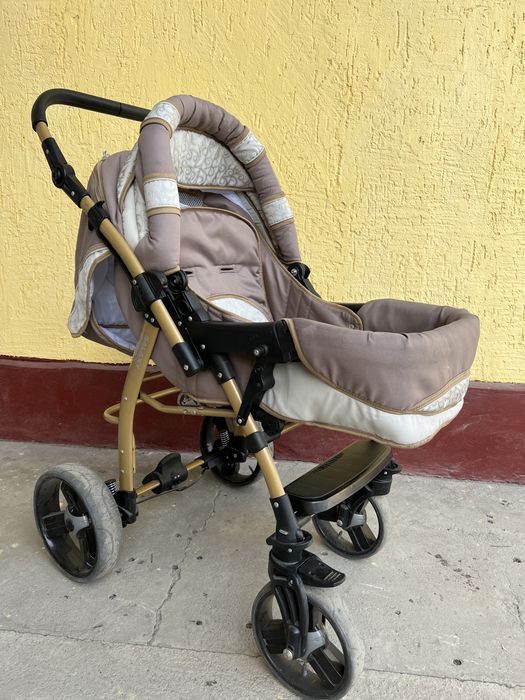 Демисезонная детская коляска