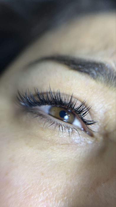 Тоебуются модели для мастера по наращиванию ресниц