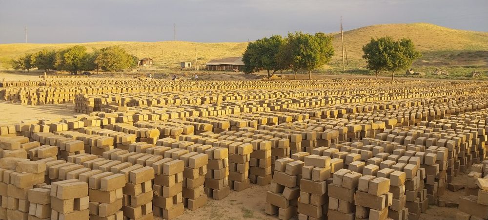 Xom gisht va pishkan gisht Пишкан гишт ва Хом гишт кирпич