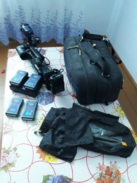 JVC GY-HD111 видео камера