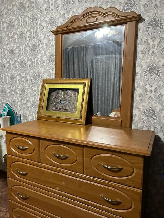 Спальний гарнитур