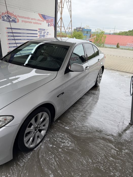 Vând bmw 520d 2010