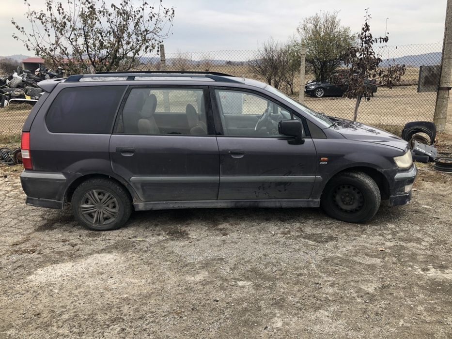 Mitsubishi Space Wagon 2.4(бензин; 2.4)