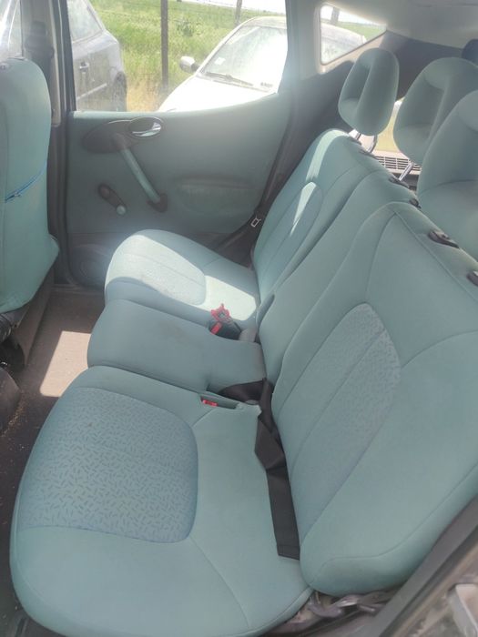 Мерцедес А 160 на части