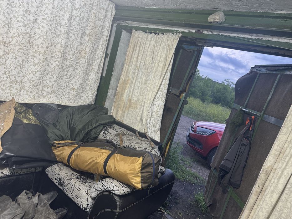 Гараж продам в старом городе на карьере