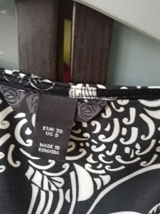 Bluze frumoase, colorate, ca noi