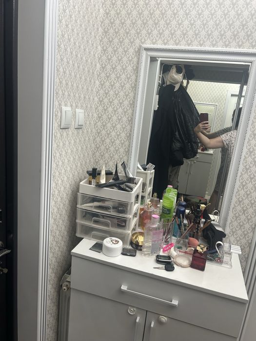 Шкаф обувница, почти новый,