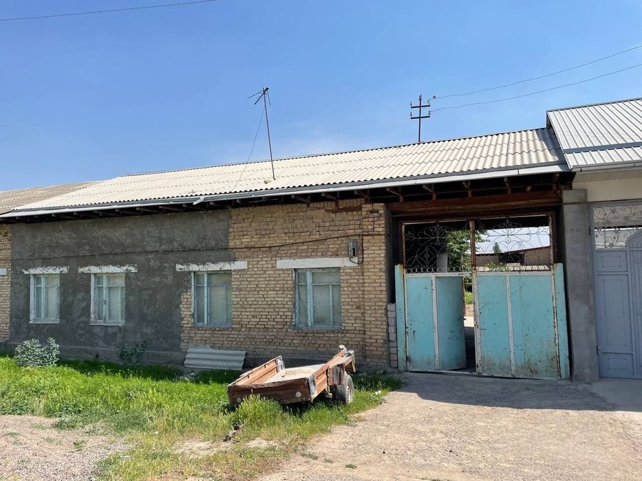 Uchastka sotiladi Obmen ham bor domga 3 honali