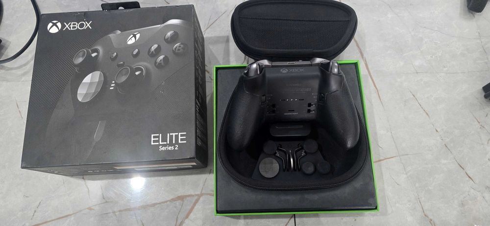 Контролер Xbox Elite 2, Оригинална кутия с всички аксесоари