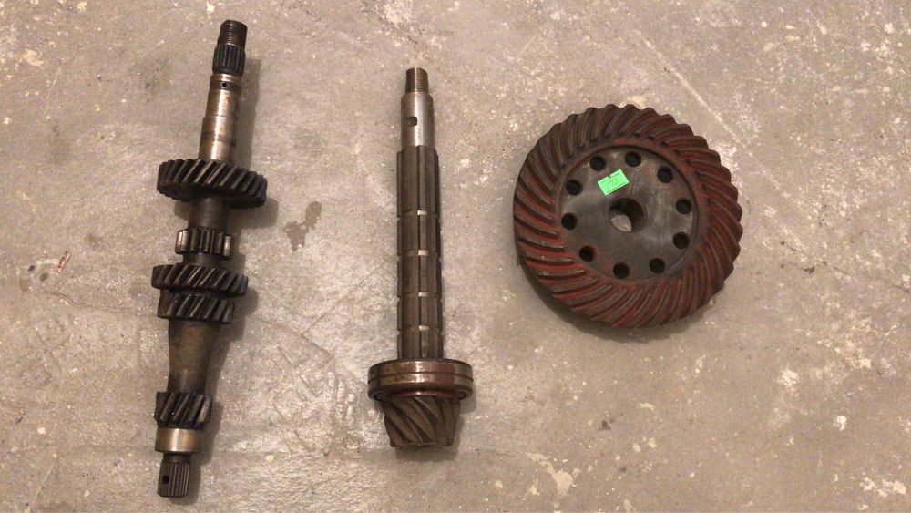 Grup conic / tren fix 4 si 5 trepte Dacia 1300 1310 papuc cutie viteze