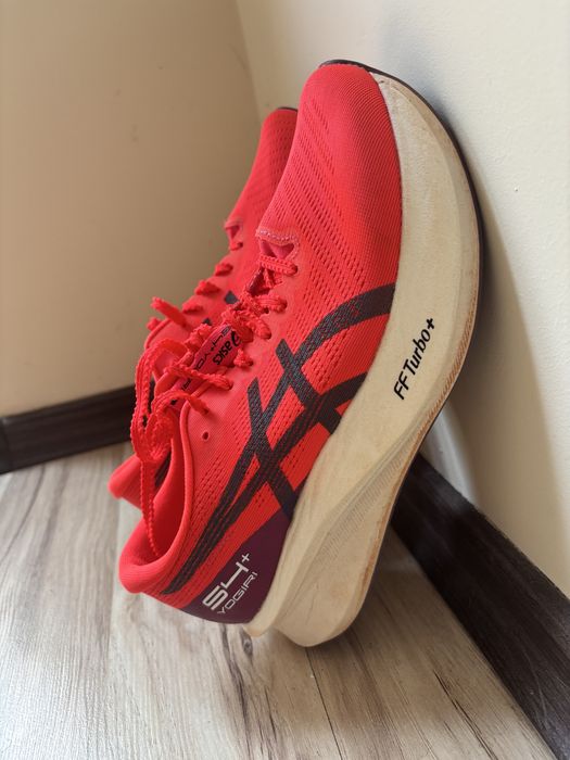 Asics S4+ Yogiri