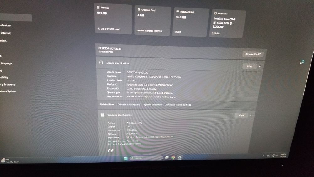 Vând monitoare și aparatură gaming
