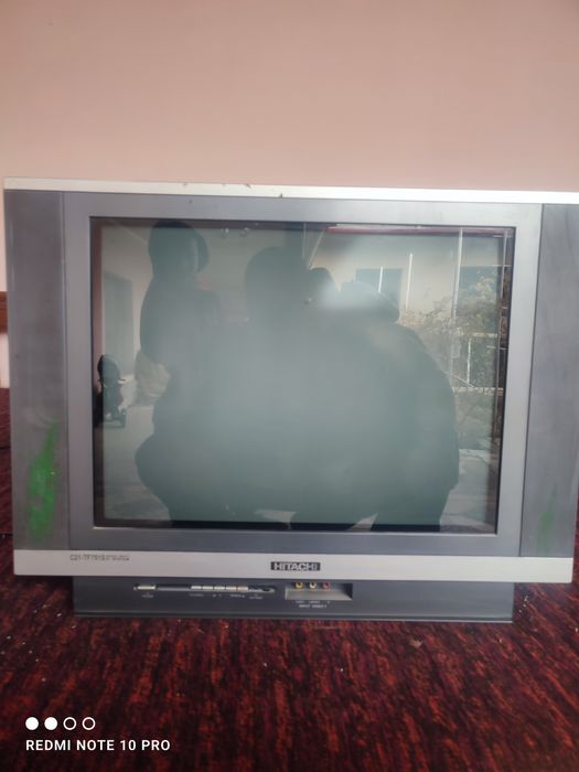 HITACHI yahshi telivizor