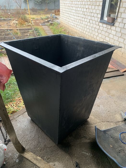 Продам мусорный контейнер(Бак)