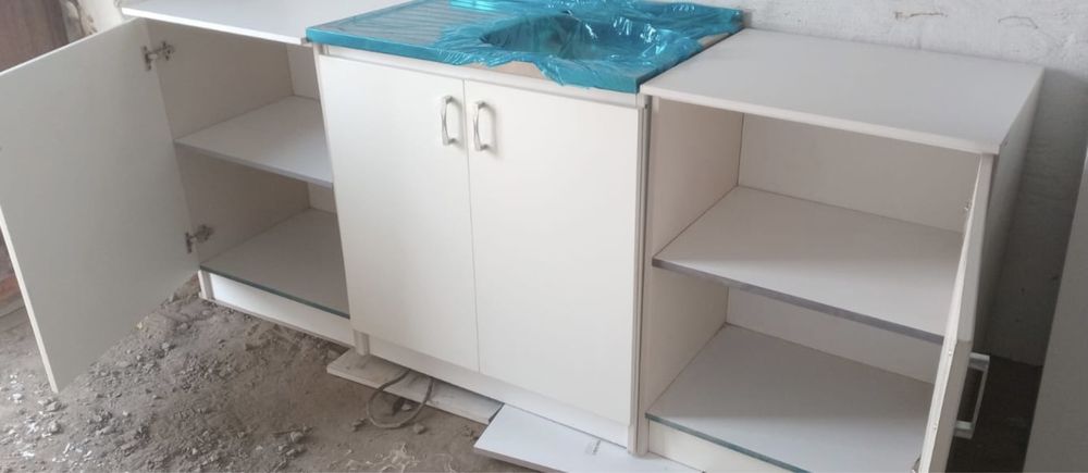 Продам НОВЫЕ кухонные шкафы, материал МДФ