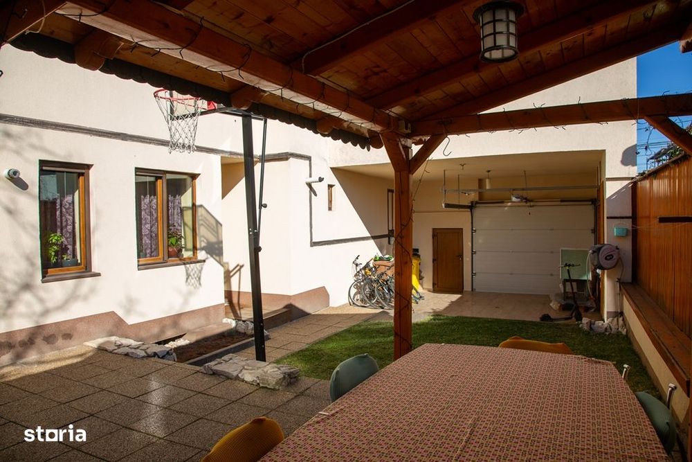 Casa singur in curte aproape de parcul Subarini