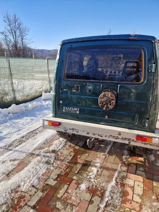 Vând Suzuki Samurai