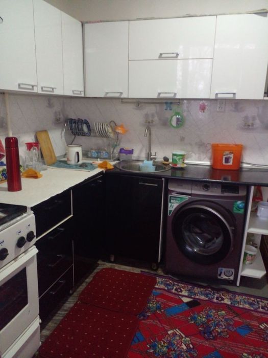 Srochna dom sotiladi