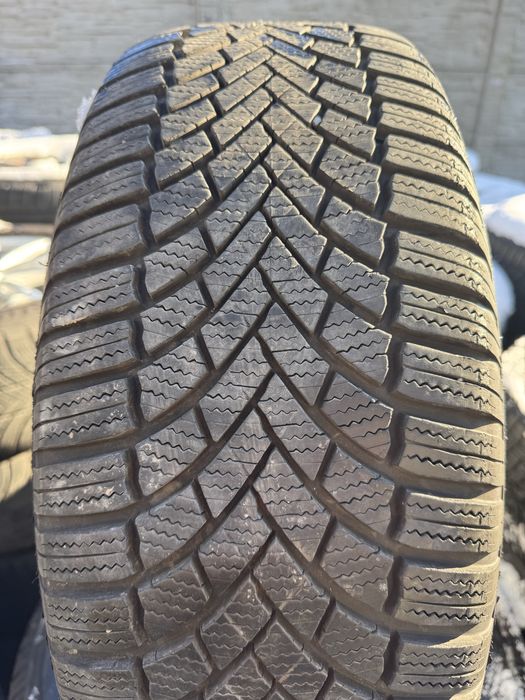 Anvelope iarnă Bridgestone Blizzak LM005 215/60 R16 99H